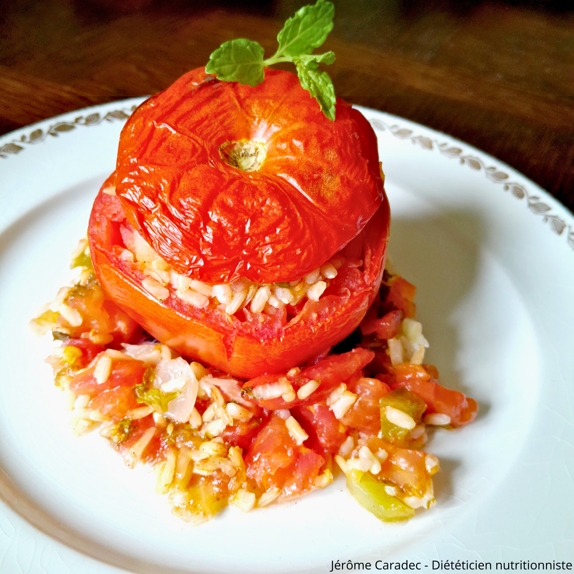 Photo d'une tomate farcie au riz complet de Jérôme Caradec - Diététicien nutritionniste