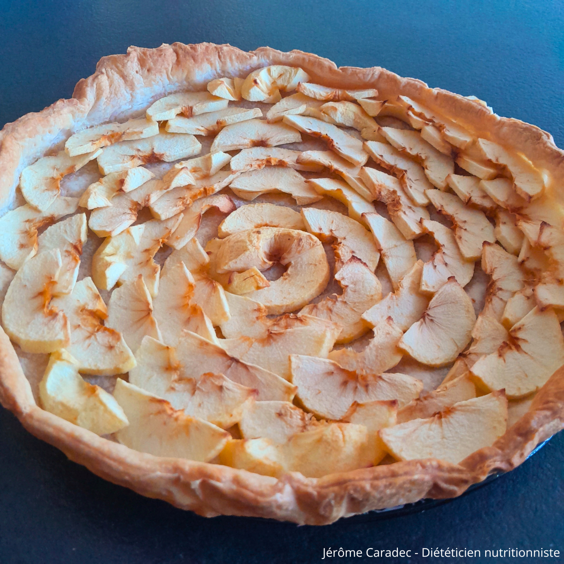 Photo de la tarte aux pommes sans sucres ajoutés de Jérôme Caradec - Diététicien nutritionniste